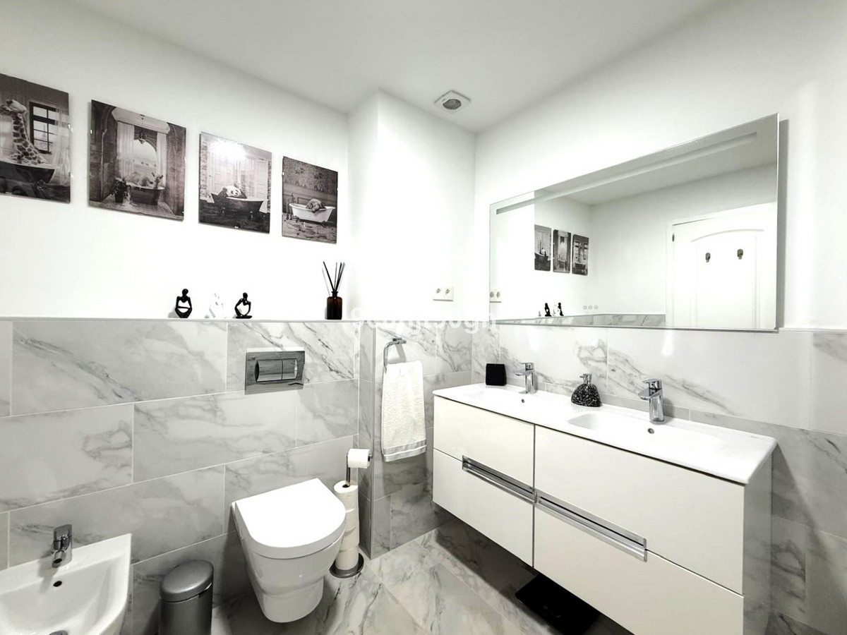 22fafb311177edf25da7f2c3f12c98d2 - 20