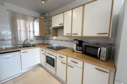 232c8ef8519f683349c1150418b64a67 - 11