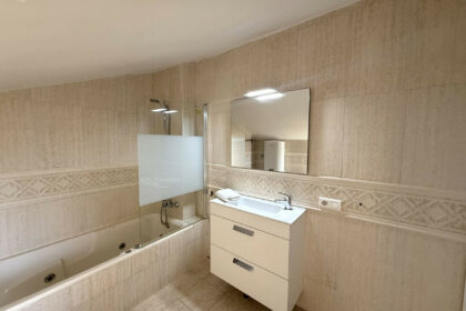 232c8ef8519f683349c1150418b64a67 - 23