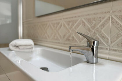 232c8ef8519f683349c1150418b64a67 - 24