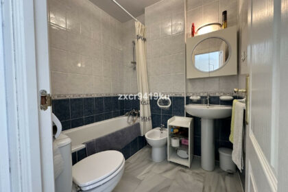 23824d32caf8a4f8eacaad9f0a97c78f - 12