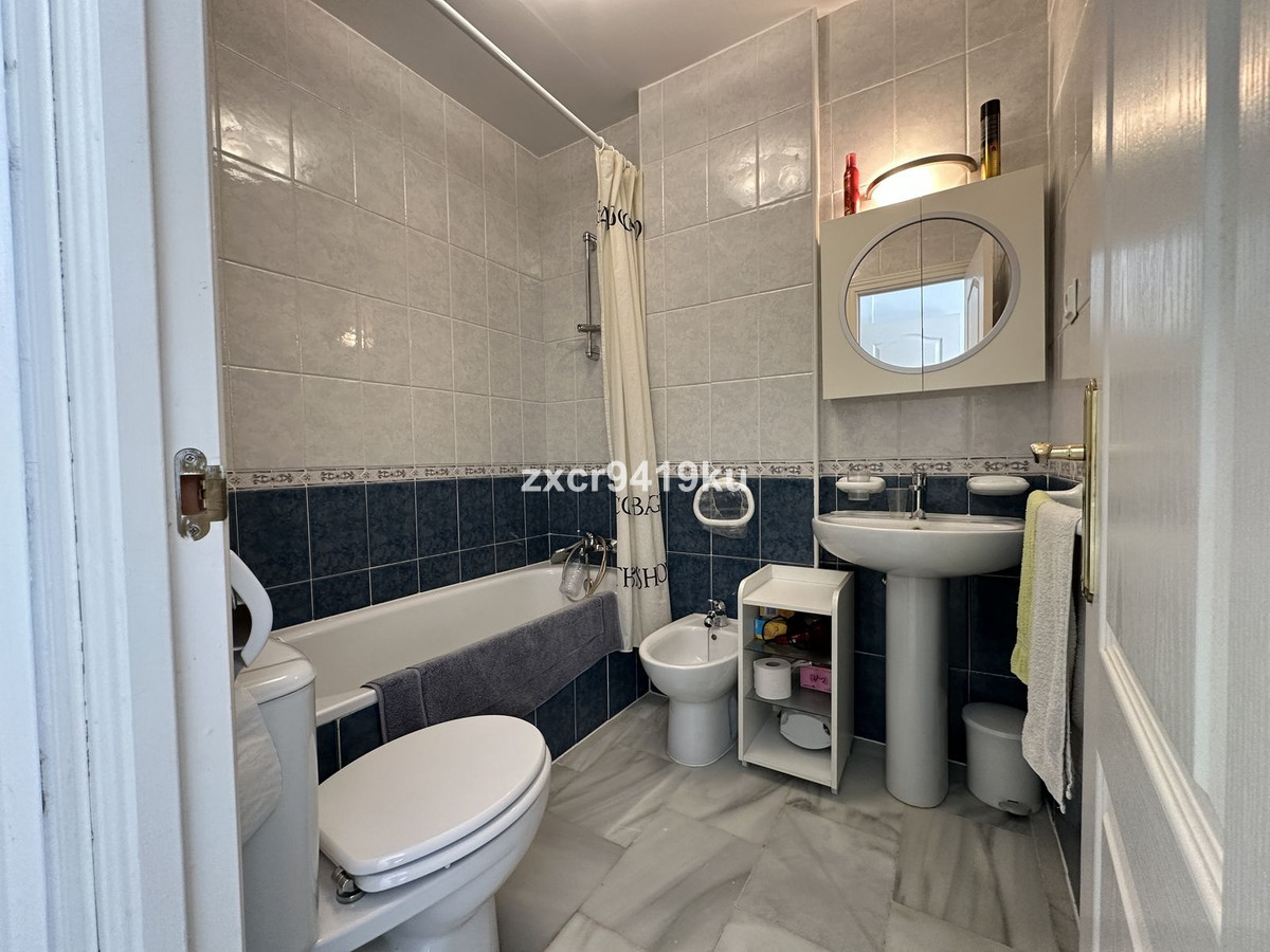 23824d32caf8a4f8eacaad9f0a97c78f - 12