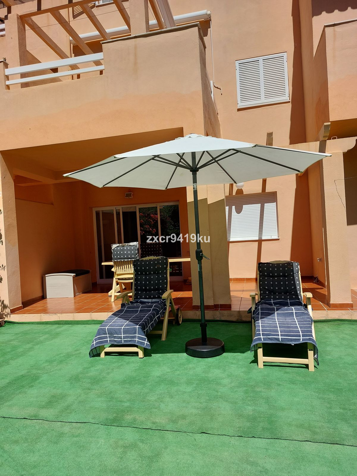 23824d32caf8a4f8eacaad9f0a97c78f - 15