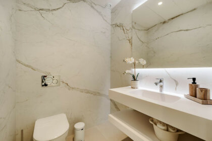 2429b7f3539b6eaaf053e4730bc74162 - 21