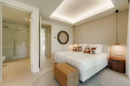 2429b7f3539b6eaaf053e4730bc74162 - 22