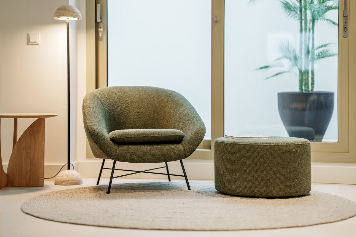 2429b7f3539b6eaaf053e4730bc74162 - 27