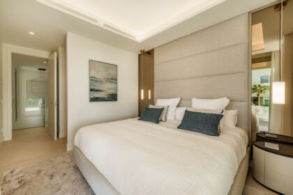 2429b7f3539b6eaaf053e4730bc74162 - 34