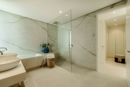 2429b7f3539b6eaaf053e4730bc74162 - 35