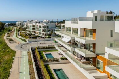 2429b7f3539b6eaaf053e4730bc74162 - 8