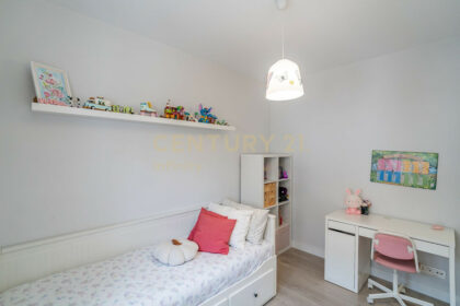 24e872fb636d4d276fac82327f564eee - 26