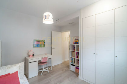 24e872fb636d4d276fac82327f564eee - 27