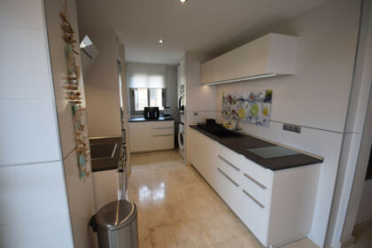 252e1bc20bca8ffb173659a7baefee32 - 12