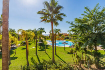 252e1bc20bca8ffb173659a7baefee32 - 22