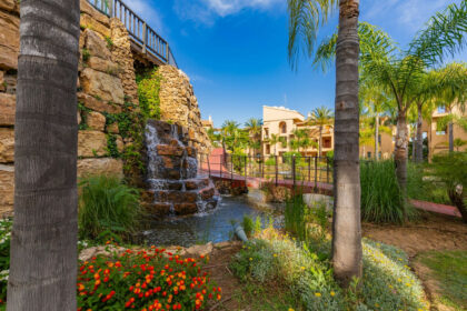 252e1bc20bca8ffb173659a7baefee32 - 24