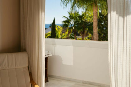 2544167269d1a3385732e8d4eb83e931 - 27