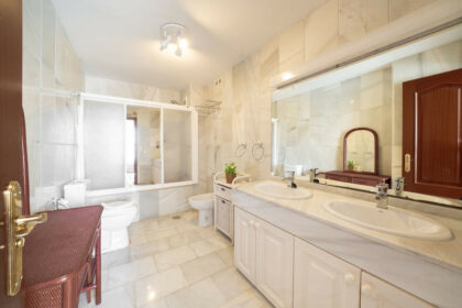 2544167269d1a3385732e8d4eb83e931 - 28