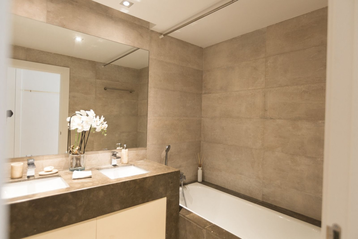 25c089bebd2fd17b098992ea31558e36 - 19