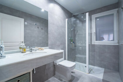 2608c098d8cfb94c09688d77432255af - 20