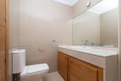 26e7d9f2cf1465ea6c5c199ef2416a47 - 19