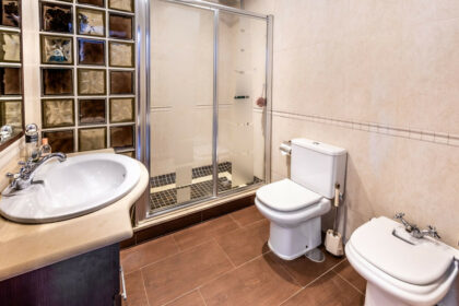 27d60378987f6de344a45eedf870624c - 15