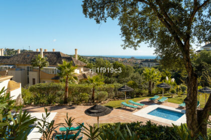 28d78fca51bc10de57eca74b88bf2cd0 - 23