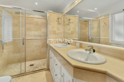 28d78fca51bc10de57eca74b88bf2cd0 - 9