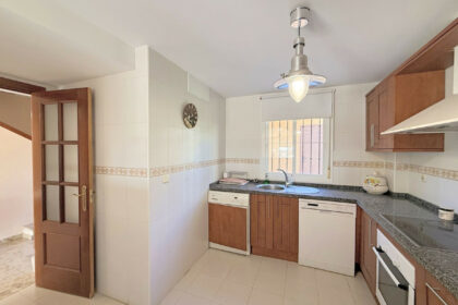 2a10d1a7e8e3e8ea899583d8c1a78874 - 15