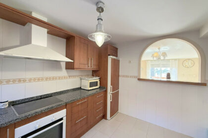 2a10d1a7e8e3e8ea899583d8c1a78874 - 16