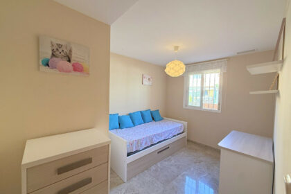 2a10d1a7e8e3e8ea899583d8c1a78874 - 32