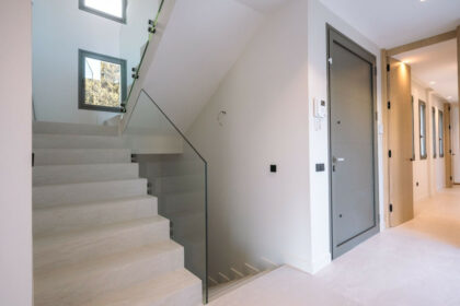 2b48eba3502a1230da2e173c87a10c4c - 81