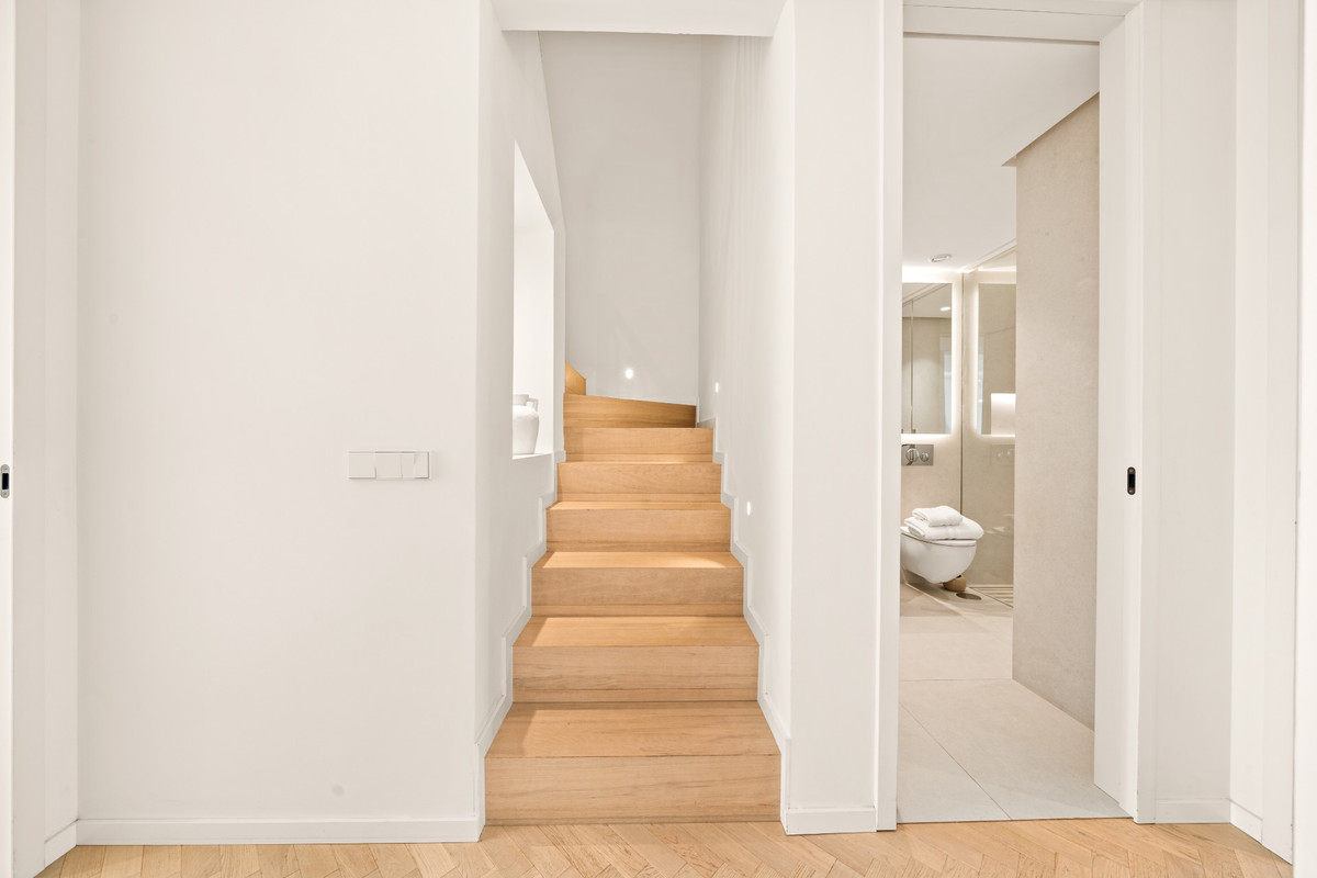 2c34936c3435110a5b105e37c4beb3f1 - 21