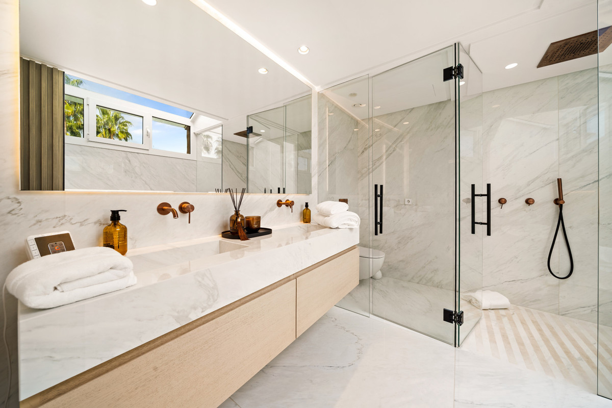 2c34936c3435110a5b105e37c4beb3f1 - 32