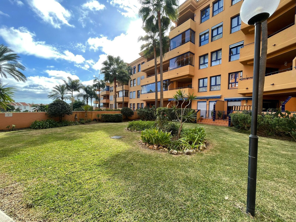 2c3979b80ae433c8aef9f50afd881794 - 30