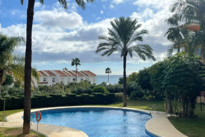 2c3979b80ae433c8aef9f50afd881794 - 31