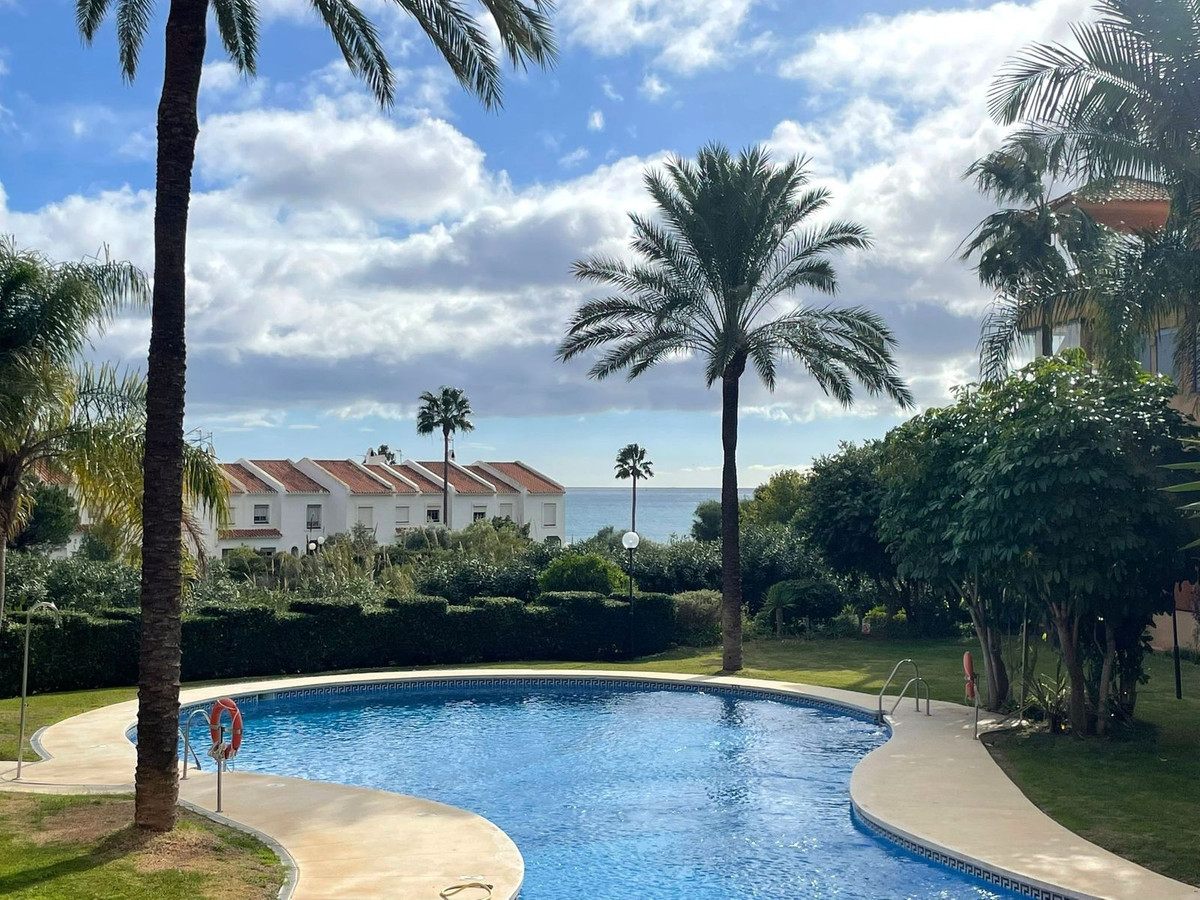 2c3979b80ae433c8aef9f50afd881794 - 31