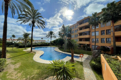 2c3979b80ae433c8aef9f50afd881794 - 32