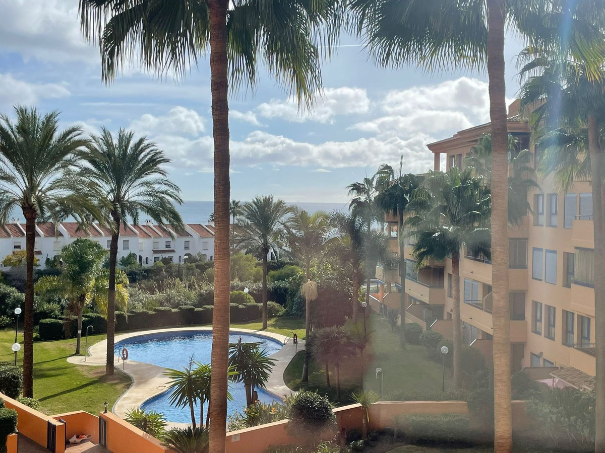 2c3979b80ae433c8aef9f50afd881794 - 36