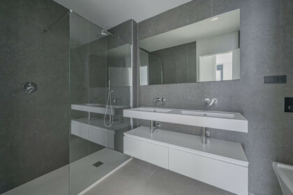 2c3d3654401a848f84326801a799839c - 10