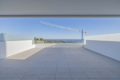 2c3d3654401a848f84326801a799839c - 13