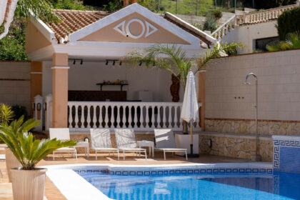 305aa6e16d856d682c90bcf771bdd804 - 16