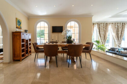 305aa6e16d856d682c90bcf771bdd804 - 37