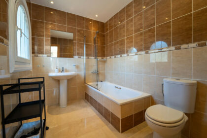 305aa6e16d856d682c90bcf771bdd804 - 74