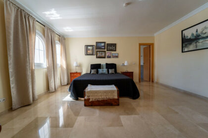 305aa6e16d856d682c90bcf771bdd804 - 77