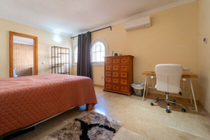 305aa6e16d856d682c90bcf771bdd804 - 82