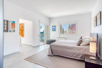 311b9494234806db4361113376aca781 - 26