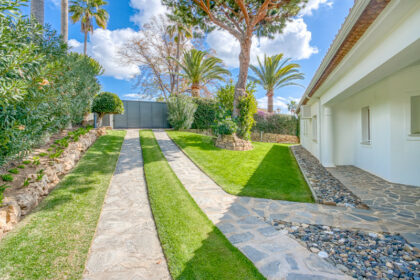 311b9494234806db4361113376aca781 - 31