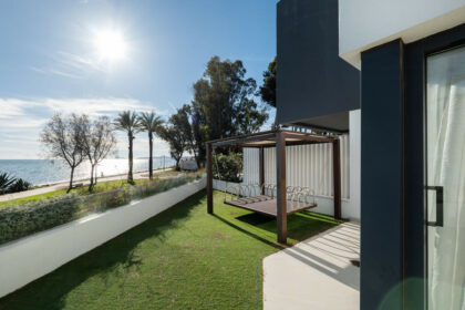 322eedc62d364ff5a6ec9f0c6c3c98cf - 17