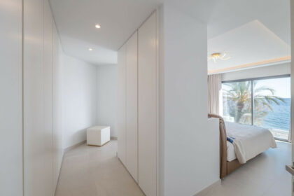 322eedc62d364ff5a6ec9f0c6c3c98cf - 25