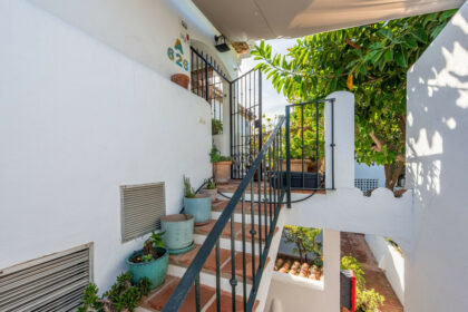 325f709f6193fec97862d79989f5758e - 20