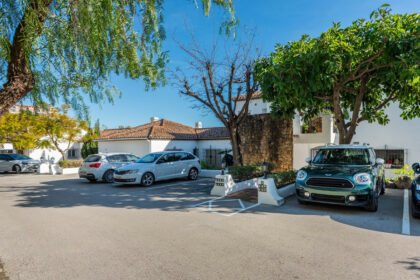 325f709f6193fec97862d79989f5758e - 21